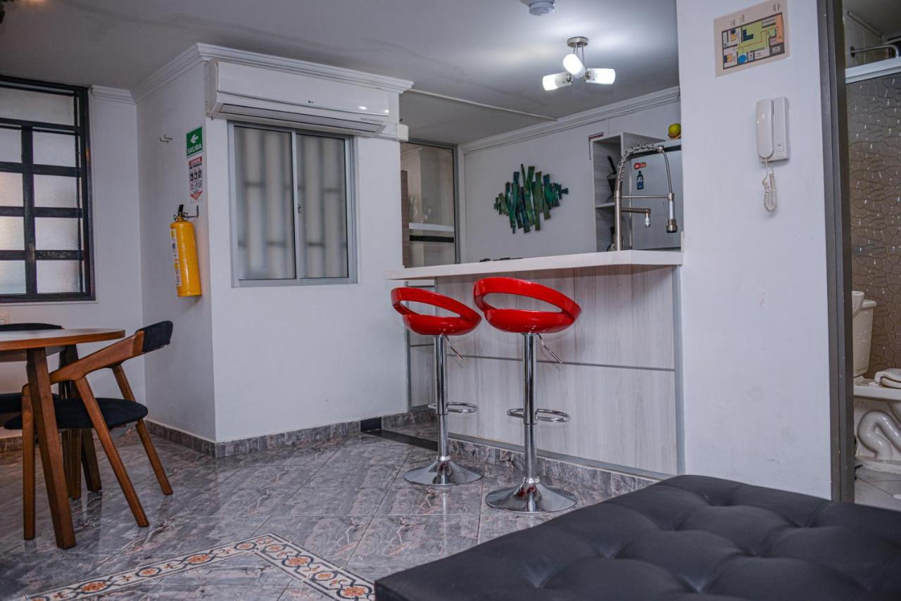 Apartment Carrera 301 Medellin Luaran gambar